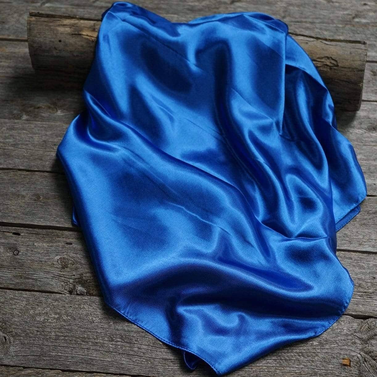 Wild Rag Solid Electric Blue 35X35"