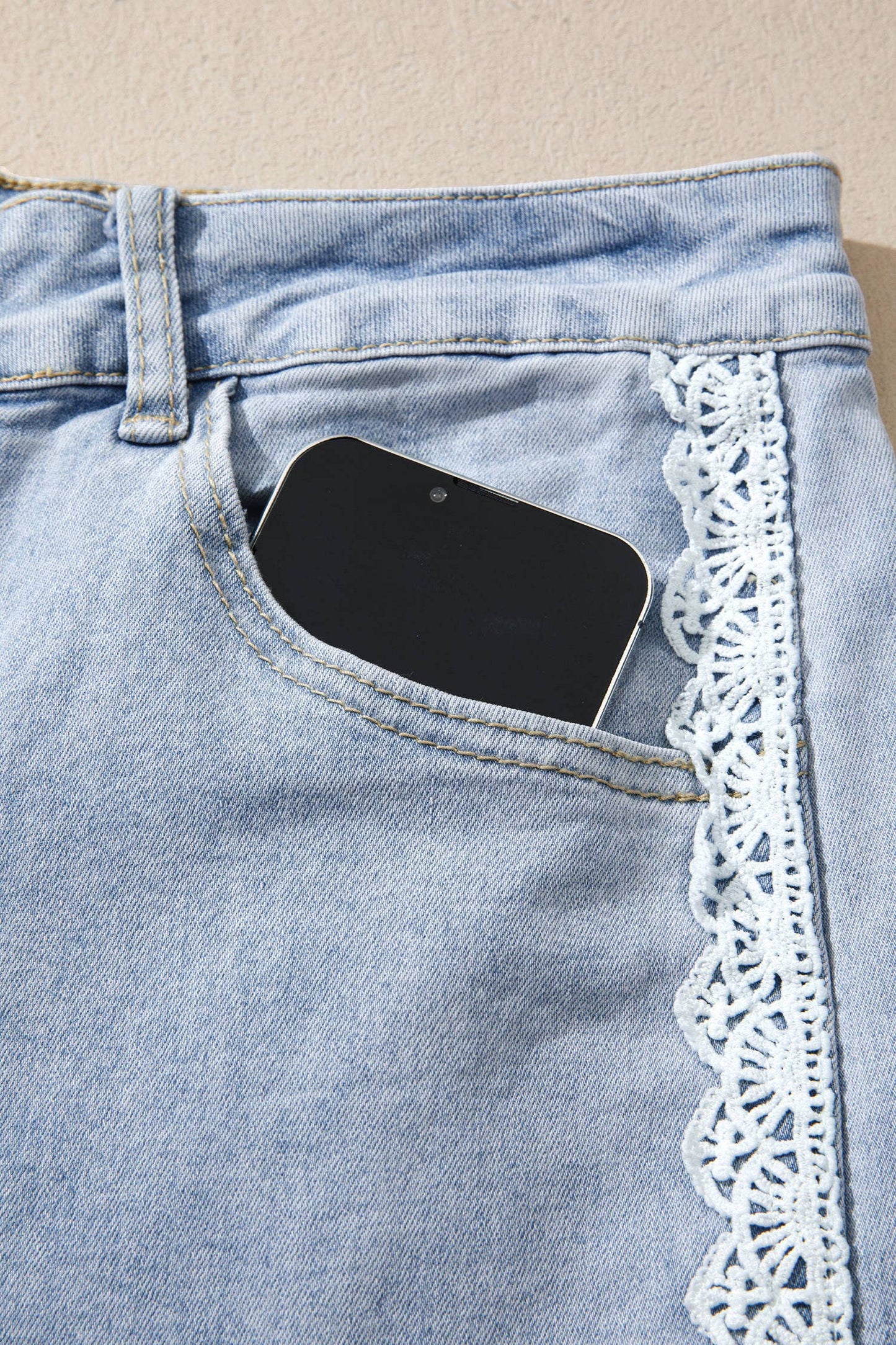 Fall 26 Lace Trim Casual Full-Length Regular Fit Jeans